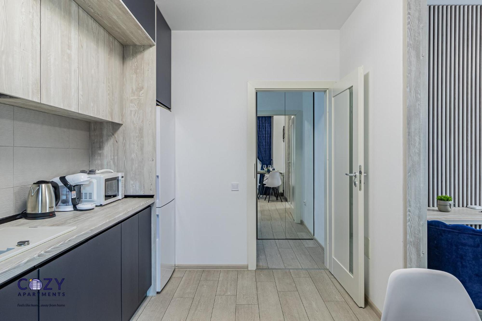 Luxury Residences & Suites In Central Brasov At Coresi Mall Exterior photo